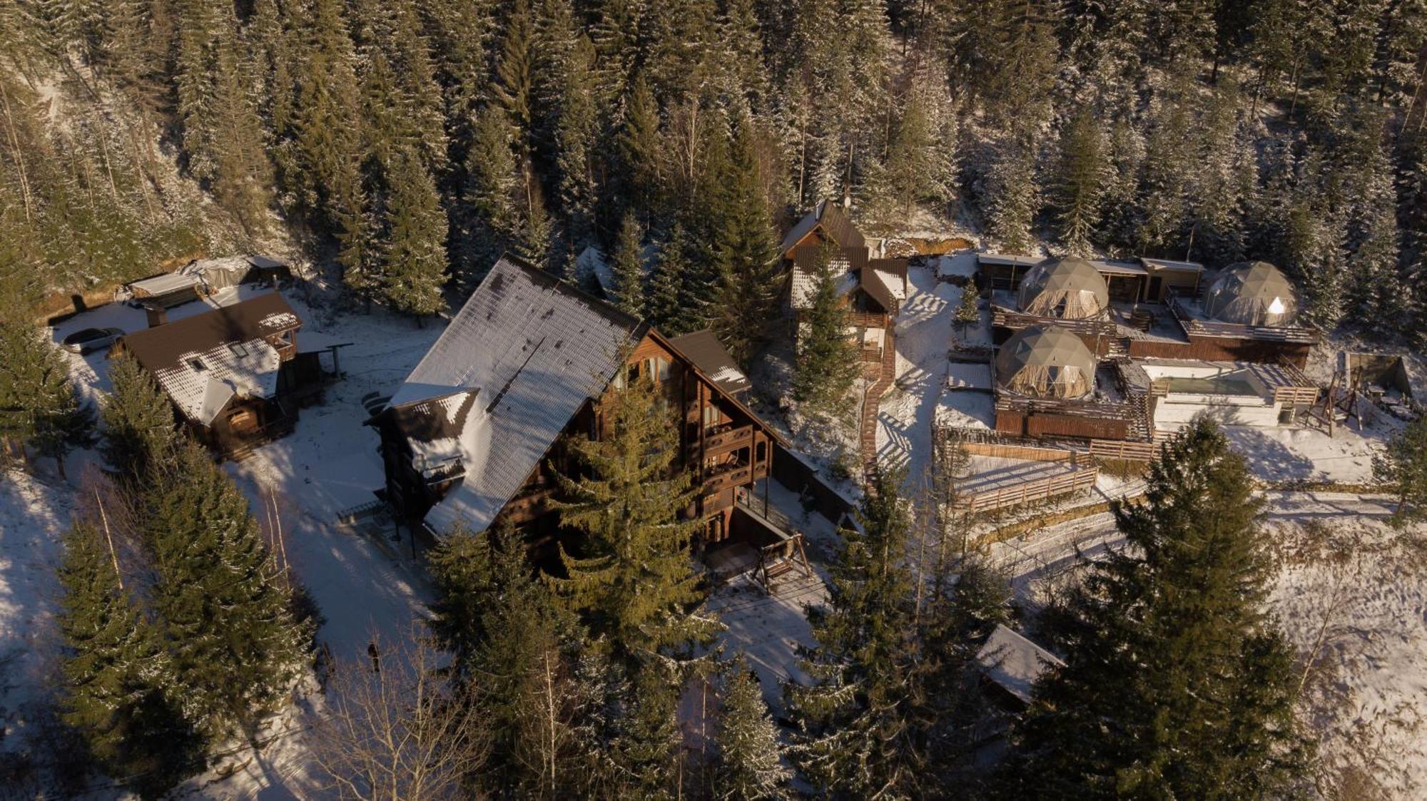 Karpatski Dzherela Yaremche Exterior foto